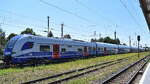 Zwei Sechsteilige Desiro HC (NVR:  94 95 0006 541-0 IL-IR....   +  94 95 0006 532-9 IL-IR.... ) für die israelische Israel Railways für die erste elektrisch betriebene Strecke in