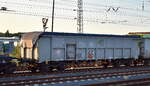 Drehgestell-Hochbordwagen mit öffnungsfähigem Rolldach und Seitenwandtür vom Einsteller On Rail GmbH mit der Nr.