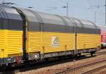 Geschlossener Doppelstock Bahnwaggon (Doppelwageneinheit) f�r PKW Transporte der Fa.