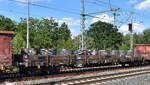 Drehgestell-Flachwagen mit vier Rads�tzen, mit Seiten- und Stirnwandklappen und mit Rungen der DB Cargo mit Stahlerzeugnis beladen mit der Nr. 31 RIV 80 D-DB 3938 790-3 Res 687 in einem gemischten G�terzug am 22.06.26 H�he Leipzig-Thekla.