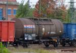 Zweiachsiger Kesselwagen vom Einsteller NACCO mit der Nr.
