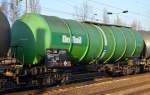 Typisch grüner Kesselwagen vom Einsteller On Rail GmbH mit der Nr.