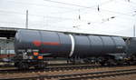 Kesselwagen vom Einsteller ERMEWA SA mit der Nr.33 RIV 80 D-ERMD 7841 473-1 Zacns Rbf.Maschen (UN-Nr.