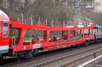 Typischer DB Autozug Doppelstock PKW-Transportwagen vom Typ DDm 915 in einem PbZ in Berlin, 31.03.11 Berlin Prenzlauer Allee.