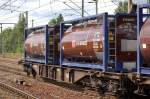 Containertragwagen der DB mit Kesselcontainern der DB beladen, der Wagen hat die Nr.