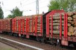 DB Drehgestell-Flachwagen f�r den Holztransport mit der Nr.
