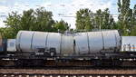 Drehgestell-Knickkesselwagen vom französischen Einsteller ATIR-RAIL mit der Nr.