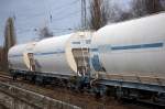 Diese Silowagen f�r Staubguttransporte stammen auch aus Frankreich, Lichtverh�ltnisse und Schnelligkeit des Zuges lie�en mich leider nicht mehr Informationen entlocken, 22.10.08 Berlin-Karow.