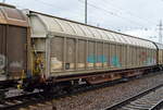 Österreichischer Großraum-Schiebewandwagen der Rail Cargo Group (ÖBB) mit der Nr. 31 RIV 81 A-RCW 2743 366-8 Habbiins in einem gemischten Güterzug am 01.03.17 Bf. Flughafen Berlin-Schönefeld.