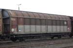 Polnischer Schiebewandwagen im Winter 2007/08 im Berliner Westhafen, der Wagen ist eingestellt mit der Nr. 21 RIV 51 PKP 246 9 142-3 Hbbins.