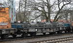 Polnischer Drehgestell-Flachwagen mit Lademulden für Coils der PKP Cargo mit der Nr.
