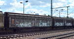 Wageneinheit mit Schiebewänden vom schwedischen Einstweller Green Cargo mit der Nr. 23 RIV 74 S-GC 292 3 052-5 Himrrs am 06.04.17 Bf. Flughafen Berlin-Schönfeld. 