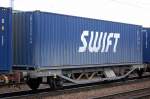 Slowakischer Containertragwagen eingestellt mit der Nr. 25 RIV 56 SK-ZSSKC 4425 236-3 Lgs am 29.12.11 Bhf. Flughafen Berlin-Sch�nefeld.