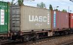 Ein UASC + CRONOS Container auf einem METRANS Gelenk-Containertragwagen am 09.09.15 Bhf.