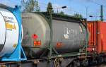 Die italienische Marcevaggi Logistic Group mit einem Kesselcontainer lt.