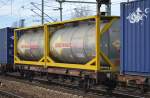 Zwei EUROTAINER Kesselcontainer zum Transport von Phosphor siehe UN-Nr.