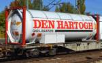 Ein Gasdruckkesselcontainer mit Sonnendach der Fa DEN HARTOGH (UN-Nr.
