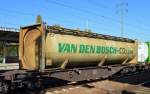 Großer Kesselcontainer von VAN DEN BOSCH - CO2.com am 10.10.15 Bhf.