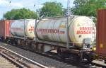 Containertragwagen mit der Nr.37 RIV 80 D-AAEC 4557 039-7 Sgns 107 beladen mit zwei VAN DEN BOSCH Tankcontainern am 24.07.15 Berlin-Hirschgarten.