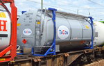 Der glänzt noch wie neu, ein Tankcontainer der Fa.