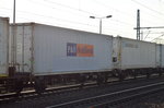 Kühlcontainer von einer weiteren weltweit tätigen Schifffahrtslinie, der P&O Nedlloyd am 11.11.16 Bf.