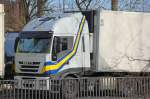 Eine IVECO STRALIS 500 EURO 5 Zugmaschine mit Auflieger aus Spanien, 15.11.10 N�he Berlin Westhafen.
