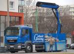 Ein MAN TGS 26.360 Pritschen-LKW (Selbstlader) der Fa.