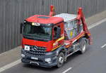 Moderner MB AROCS 1840 Absetzkipper der Fa.
