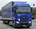 Der hat schon eine längere Strecke hinter sich, ein serbischer Sattelzug der Sped.