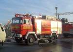 Und ein drittes Feuewehrfahrzeug, ein MAGIRUS 232, Betreiber aus Berlin? bei den Flimarbeiten auf dem Vorplatz des Berliner Hbf.
