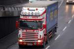 �sterreichischer Sattelzug mit SCANIA 144L/530 PS Zugmaschine der Fa.