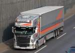 Ein pr�chtiger Sattelzug aus �sterreich mit Kraftprotz SCANIA R730 V8 Zugmaschine der Fa.