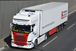 SCANIA R450 Zugmaschine mit Trailer der Sped.