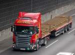 Langschienentransport auf der Stra�e mit einem SCANIA R440 und Spezialh�nger der Fa.
