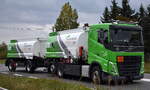 AGRAVIS Ost GmbH & Co. KG mit Tanklaster Hängerzug, ein VOLVO FH 460 EURO6, Tankinhalt siehe UN-Nr.: Dieselkraftstoff oder Gasöl oder Heizöl (leicht) am 01.10.25 Höhe Bahnübergang Rodleben.