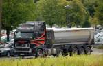 Optisch auff�llige VOVO FH 440 Zugmaschine, ein Sattelkiiper der Sped.