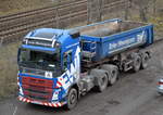 VOLVO FH 500 Sattelkipper vom Fuhrunternehmer Erler-Wennigsen am 08.12.16 Berlin-Marzahn.