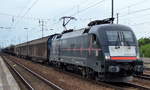 TXL mit dem MRCE Taurus ES 64 U2-070/182 570-2[NVR-Number: 91 80 6182 538-9 D-DISPO, Siemens Bj.2004]  WE LOVE TO CONNECT  mit Ganzzug Schiebewandwagen am 13.05.17 BF.