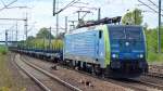 PKP Cargo mit EU45-802/189-802 und Ganzzug Drehgestell-Flachwagen (leer) am 17.09.15 Bhf.