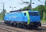 In der noch sehr frisch wirkenden typischen PKP Cargo Farbe die MRCE Dispolok 189-842/EU45-842 (91 80 6189 842-8 D-DISPO, Siemens Bj.2010) am 04.08.15 Bhf.