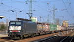 DB Cargo mit der MRCE Dispo 189 454-2/ ES 64 F4-454 und Containerzug am 09.02.17 Bf.