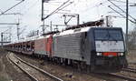 DB Cargo mit 189ér Doppeltraktion mit MRCE Dispo 189 841-0 + 189 018-5 und PKW-Transportzug mit fabrikneuen FORD FOCUS am 22.03.17 Durchfahrt Bf.