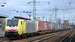 LTE Netherlands B.V mit der MRCE Dispo ES 64 F4-202/189 202-5 und KLV-Zug nach Rotterdam am 24.01.18 Bf.