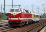 Hier noch mal der Nachschuss, 119 158-4 der dampflokfreunde Berlin schiebt einen DB-Steuerwagenmesszug durch den Bhd.