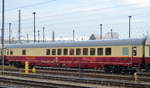 Hier der TEE Rheingoldwagen (CLUB-Wagen) der DB mit der Nr. D-DB 61 80 89-90 401-4 WGmh 854 am 20.09.17 Bf.Berlin-Lichtenberg.