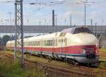 Nat�rlich darf zum Bhanhofsfest in Berlin Lichtenberg auch der fahrf�hige SVT 175 des DBM hier mit dem Triebkopf Vta 18.16.10 (G�rlitz Bj.1968) nicht fehlen, Vorbereitung am 01.10.10 Bhf.