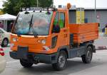 Ein multicar FUMO der Berliner Flughafenbetriebe am 22.05.10 Flughafen Berlin-Sch�nefeld.