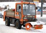 Ein Kommunalfahrzeug vom Hersteller LADOG im Schneer�umdienst der Fa.