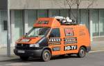 Direkt vor dem neuen Pressezentum in Berlin-Mitte im Regierungsviertel stand einsam und allein dieser VW TDI Transporter, ein Presse Übertragungsfahrzeug von PRESS mit eingeklappter