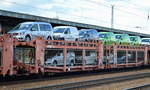 Französische PKW-Transportwageneinheit vom Einsteller STVA mit der Nr.